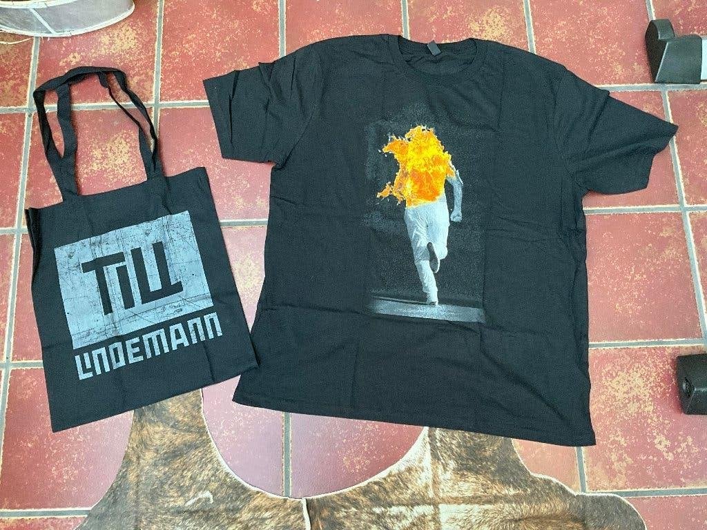 Till Lindemann (Rammstein Zanger) T-shirt Maat L en tas, Verzamelen, Nieuw, Ophalen of Verzenden, Kleding, REGINA