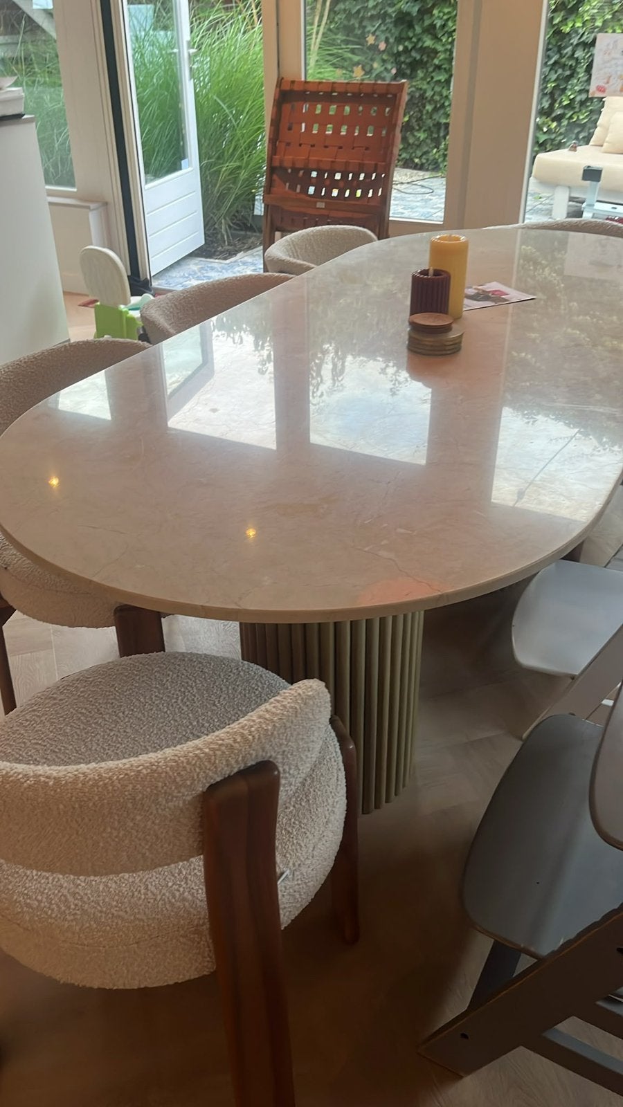 Marmeren crema marfil tafel half ovaal 200x100 - houten poot, Ophalen, 100 tot 150 cm, 200 cm of meer, Zo goed als nieuw