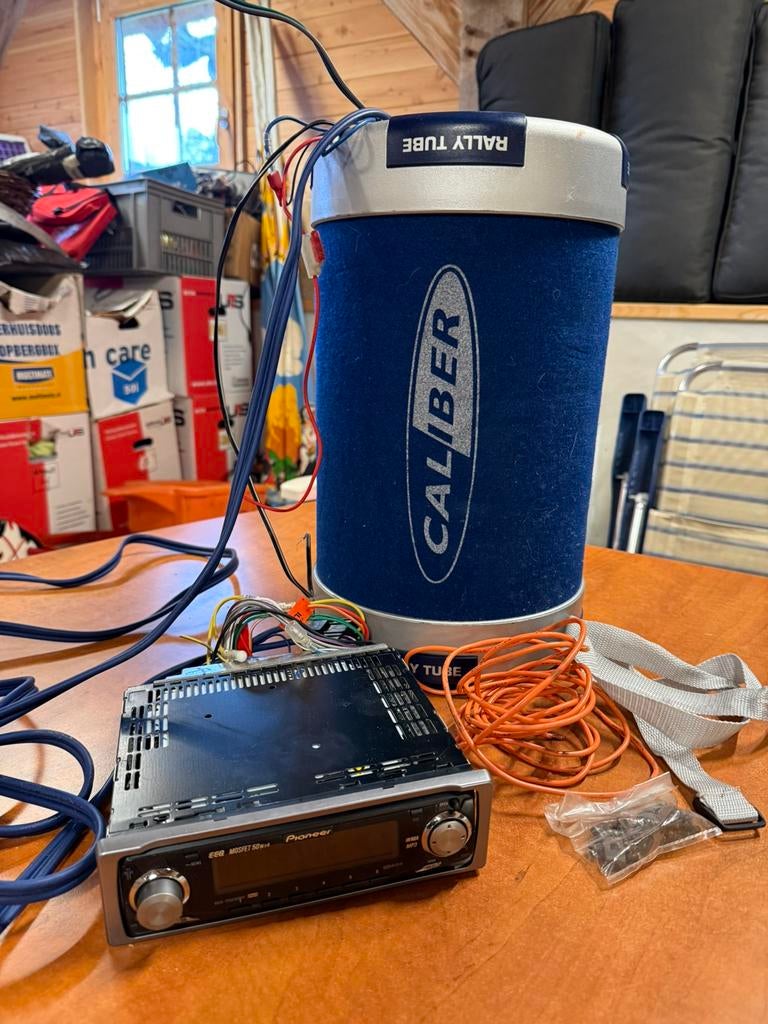 Subwoofer en autoradio, Auto diversen, Ophalen, Gebruikt