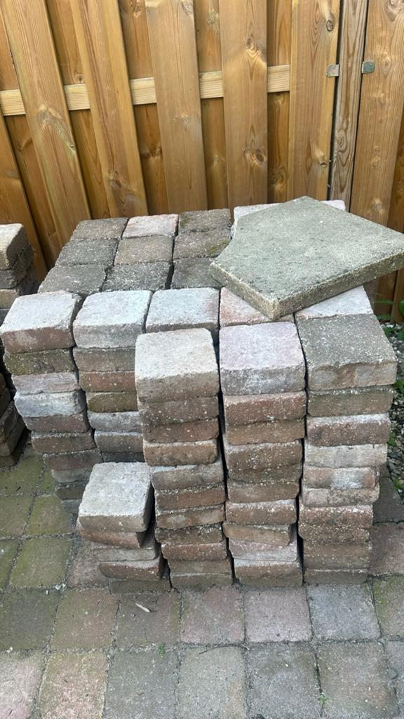 Gratis afhalen 15x15 tuintegels ongeveer 15m², Ophalen, Gebruikt, 10 m² of meer, Beton