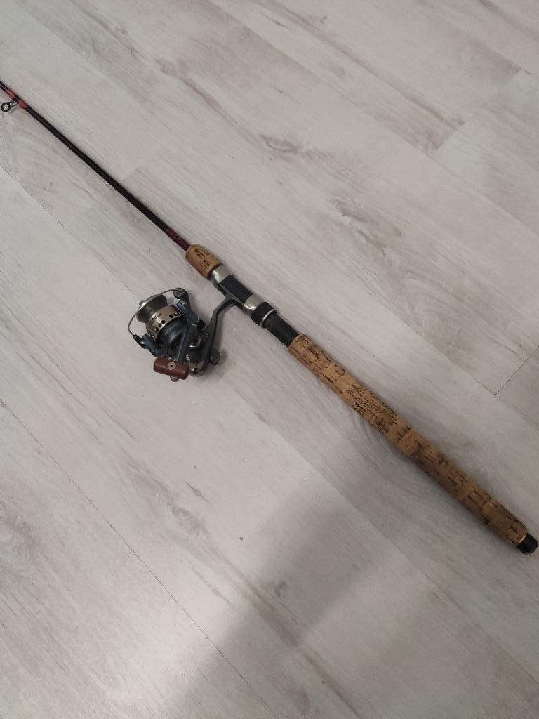 Shakespeare Carbon Kevlar winkle picker + molen.  25 euro., Watersport en Boten, Ophalen, Gebruikt, Complete set