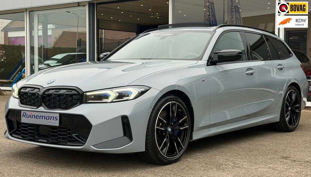 BMW 3-serie Touring M340i xDrive LCI / 360 / HUD / KEYLESS /, Auto's, BMW, Automaat, 1770 kg, 374 pk, Vierwielaandrijving