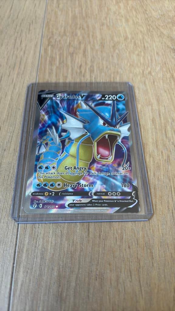 Gyarados V 171/203, Ophalen of Verzenden, Zo goed als nieuw