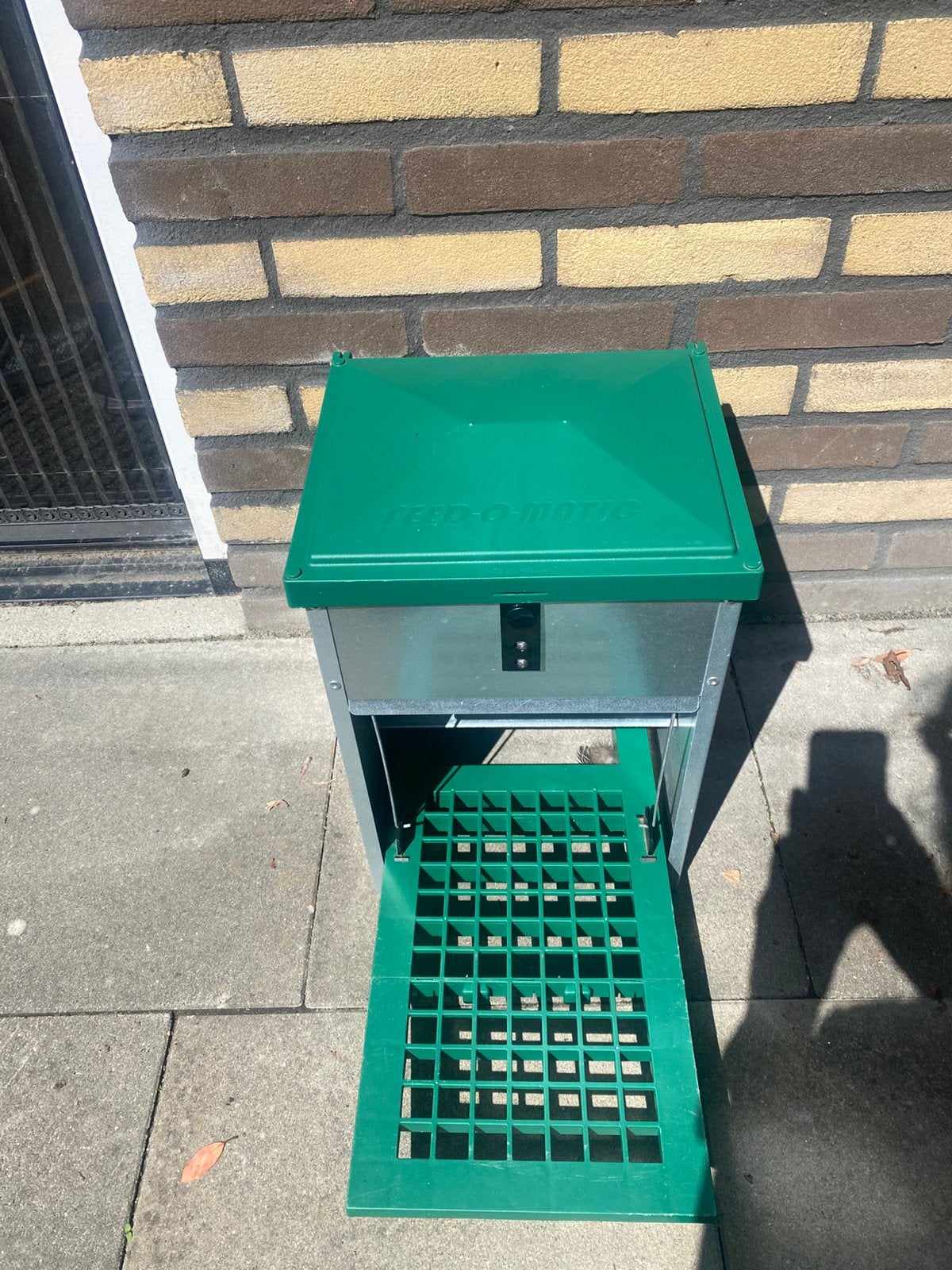 Feed o matic 5 kg + ratguard, Ophalen of Verzenden, Zo goed als nieuw, Drinken en Voederen