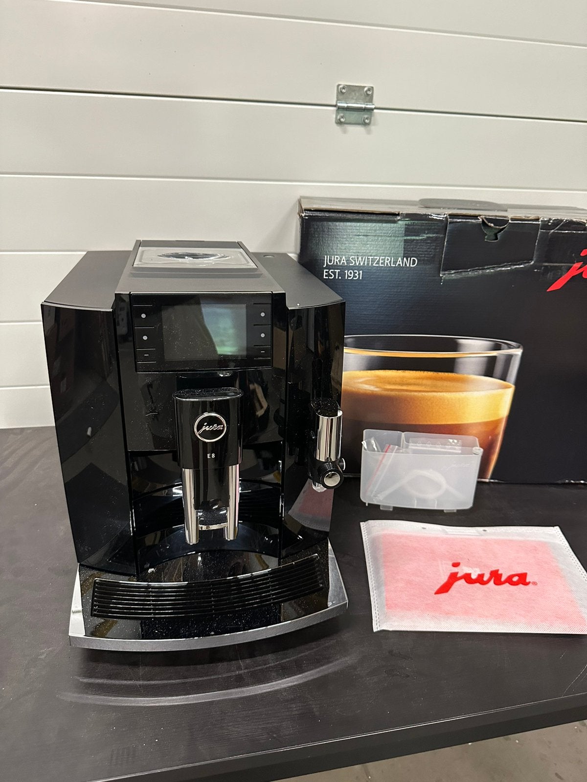 Jura E8 (EB) Piano Black Espressomachine, Ophalen, Jura, /, 2 tot 4 kopjes