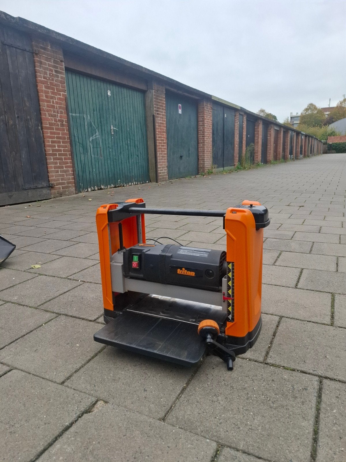 Triton TPT125 1100W Vlak- en Vandiktebank, Ophalen, Zo goed als nieuw, Elektrisch