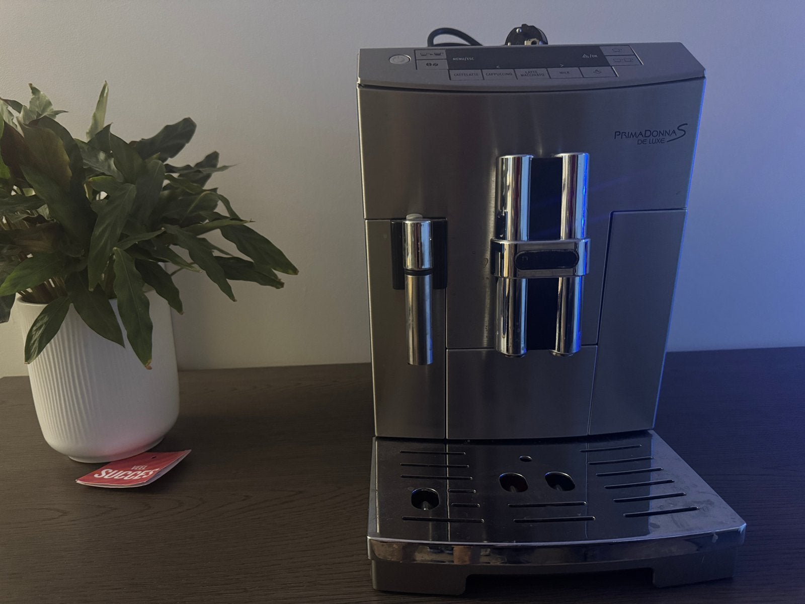 DeLonghi PrimaDonna De Luxe (voor reparatie), Ophalen, Zo goed als nieuw, Koffiemachine