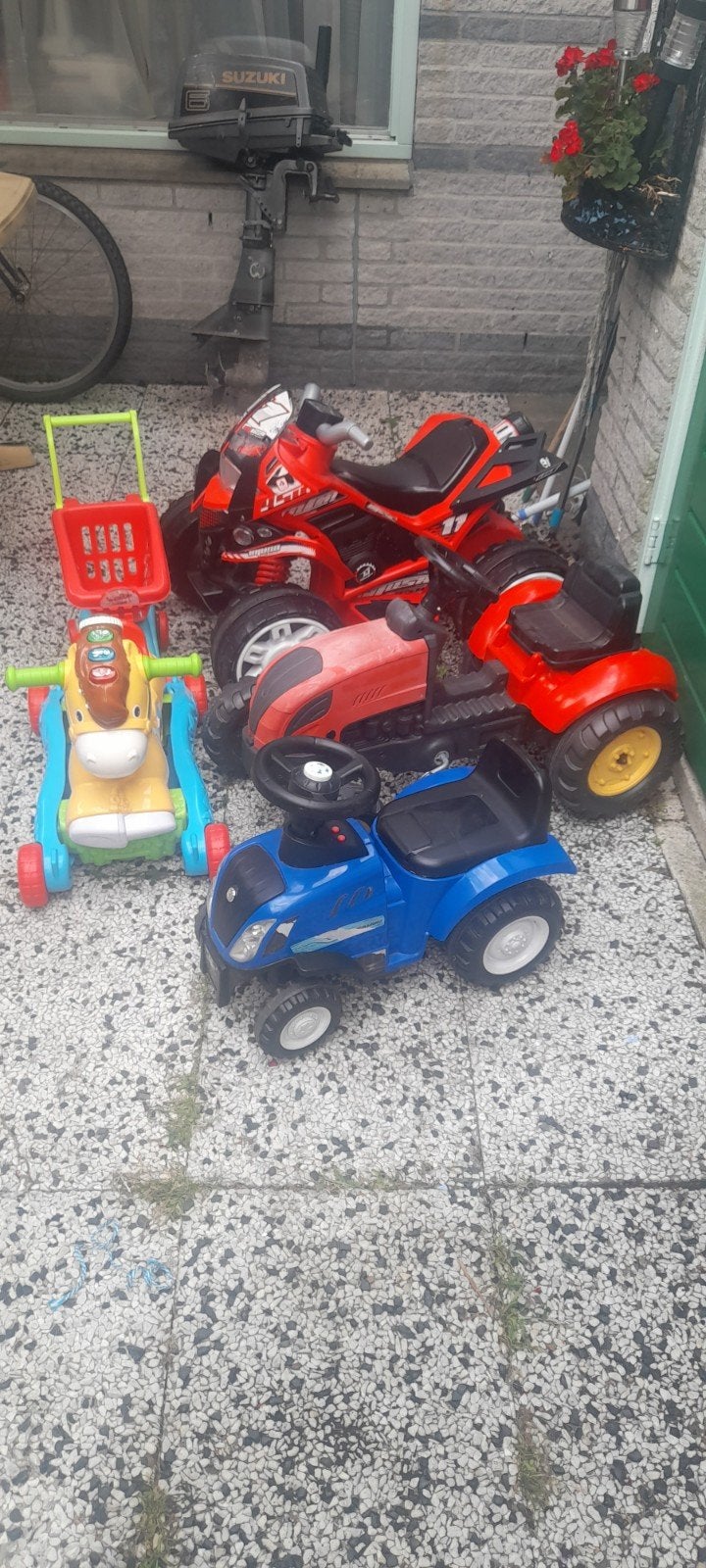 Diverse kinderrijvoertuigen: loopauto, tractor, quad, Kinderen en Baby's, Speelgoed | Buiten | Voertuigen en Loopfietsen, Ophalen of Verzenden