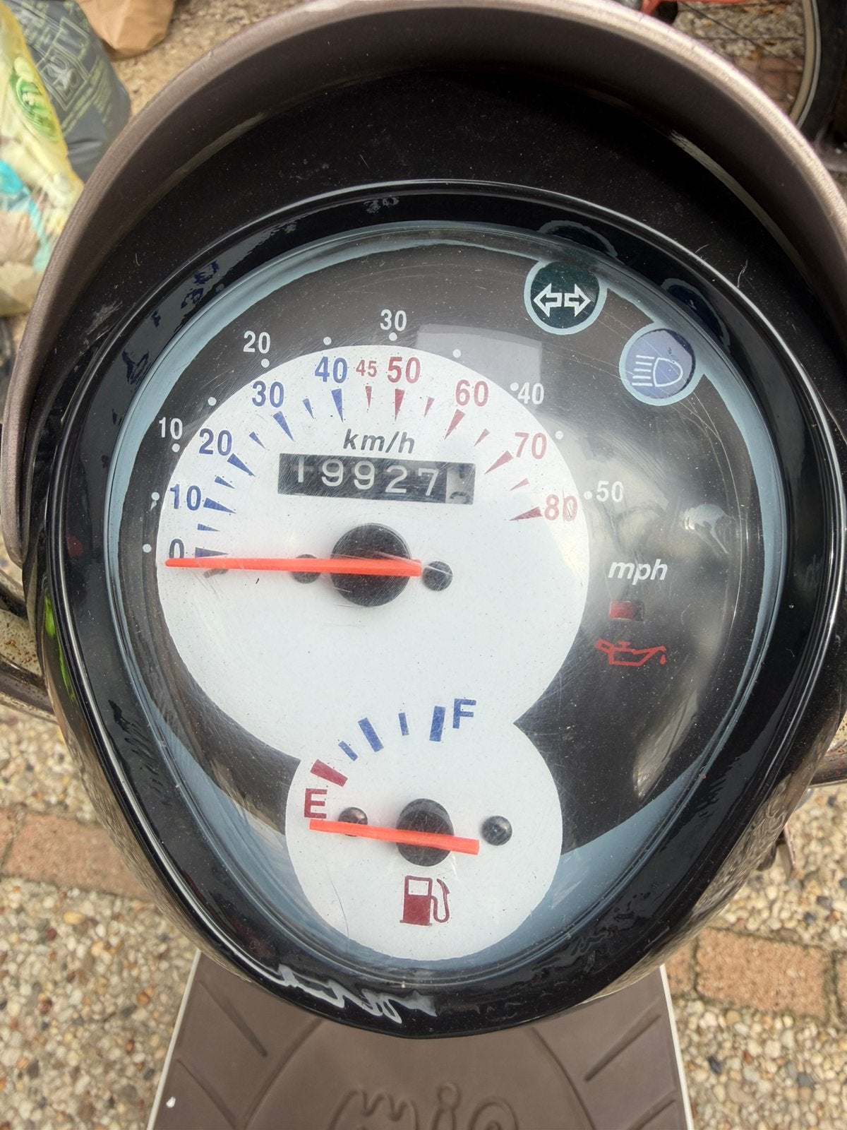 Sym mio 50 4t, Ophalen of Verzenden, Zo goed als nieuw, Benzine, Mio