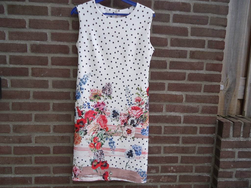 Sophia jurk  mt 36 1x aangehad , Wit, Nieuw, Ophalen of Verzenden, Knielengte