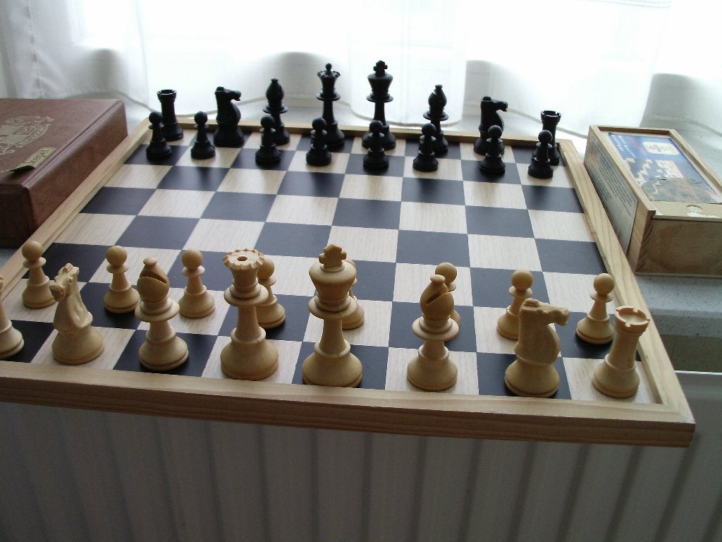 Schaakspel 40 x 40 cm incl. damstenen schaakstukken, Een of twee spelers, Ophalen of Verzenden, Gebruikt