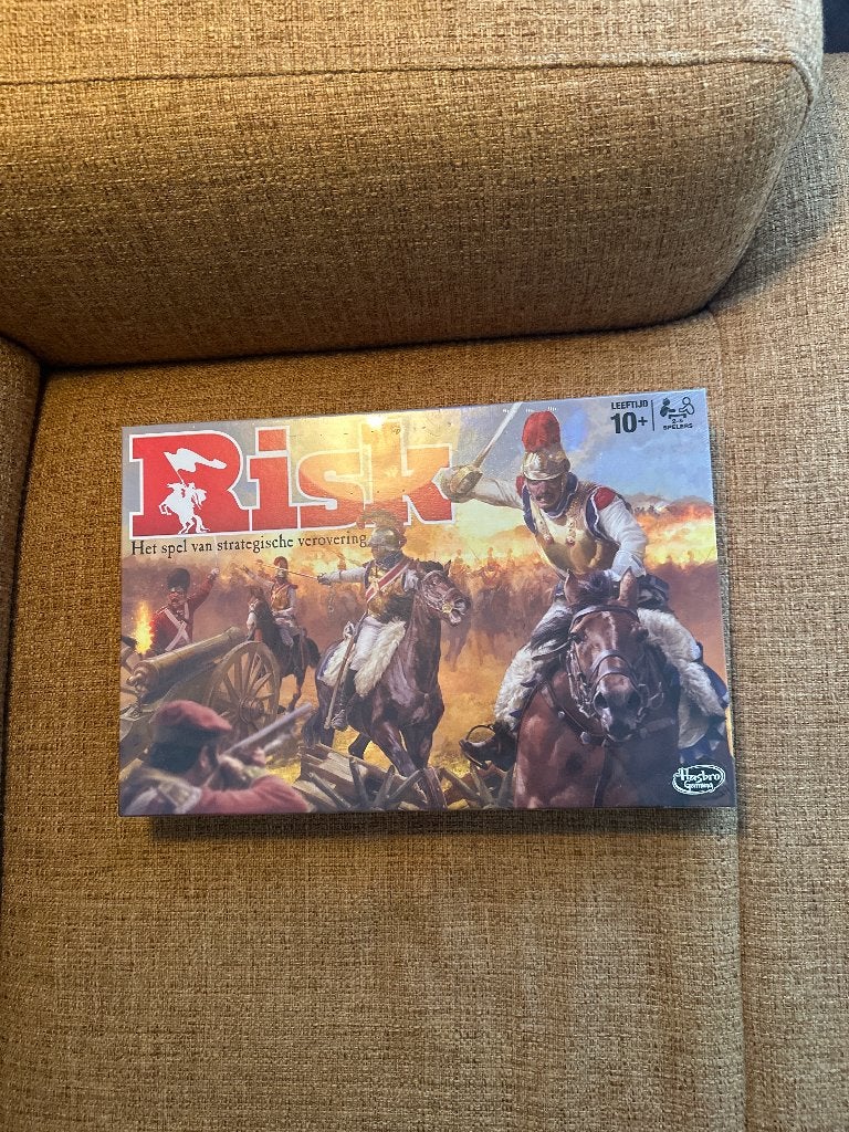 Risk Strategisch Bordspel - Nieuw in Verpakking, Hobby en Vrije tijd, Gezelschapsspellen | Bordspellen, Vijf spelers of meer, Ophalen of Verzenden
