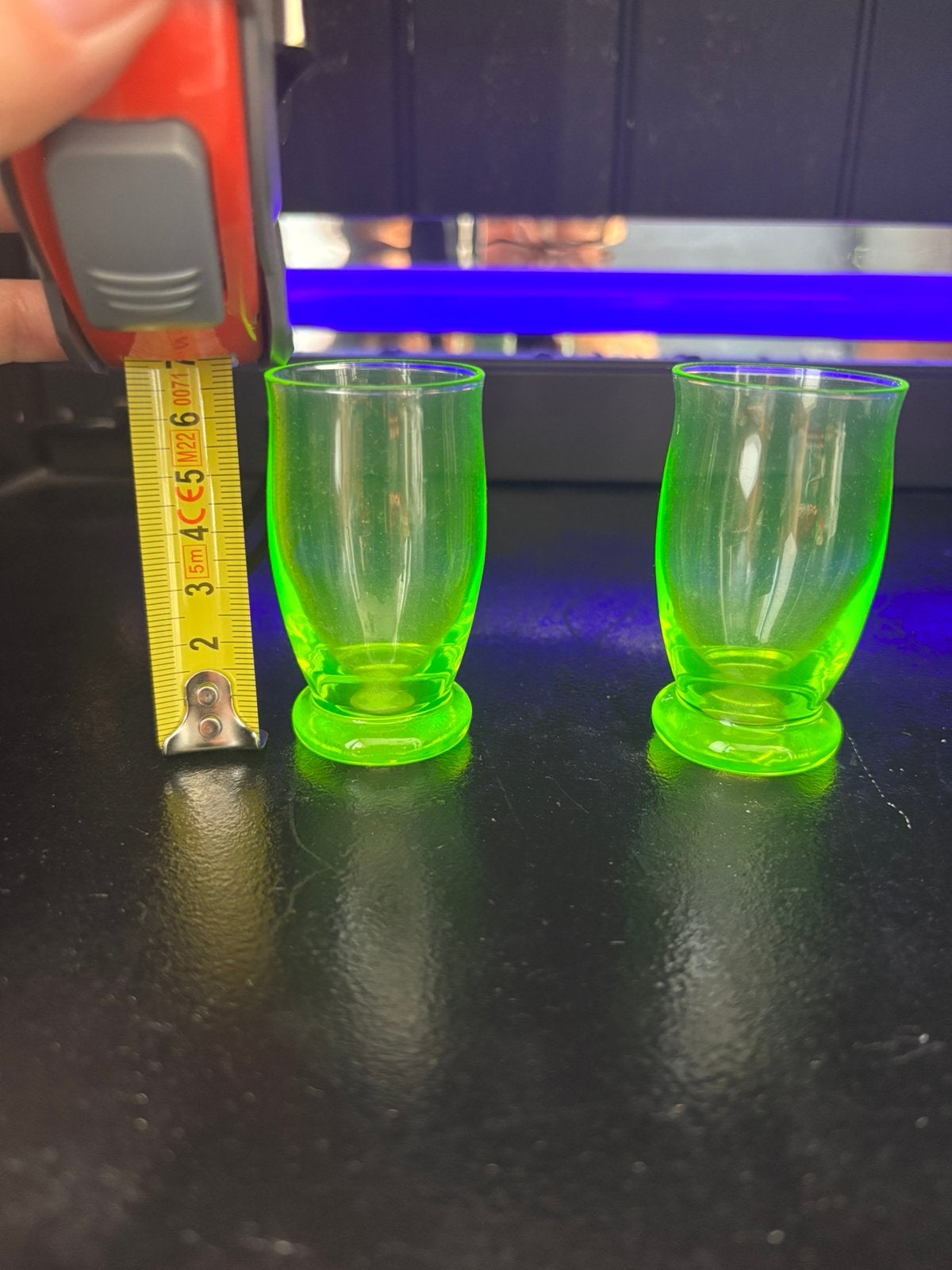 2 kleine uraniumglazen glaasjes vintage Anna Groen, Ophalen of Verzenden
