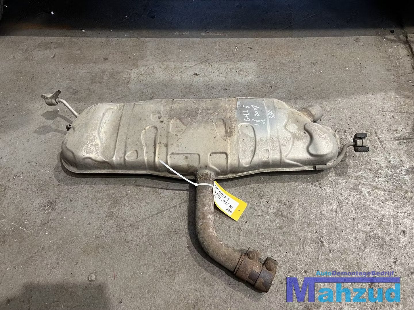 VW GOLF 5 1.6 FSI Uitlaat einddemper 2003-2010, Auto-onderdelen, Uitlaatsystemen, Gebruikt, Volkswagen, Volkswagen AG, Berliner Ring 2
38440  Wolfsburg, DE