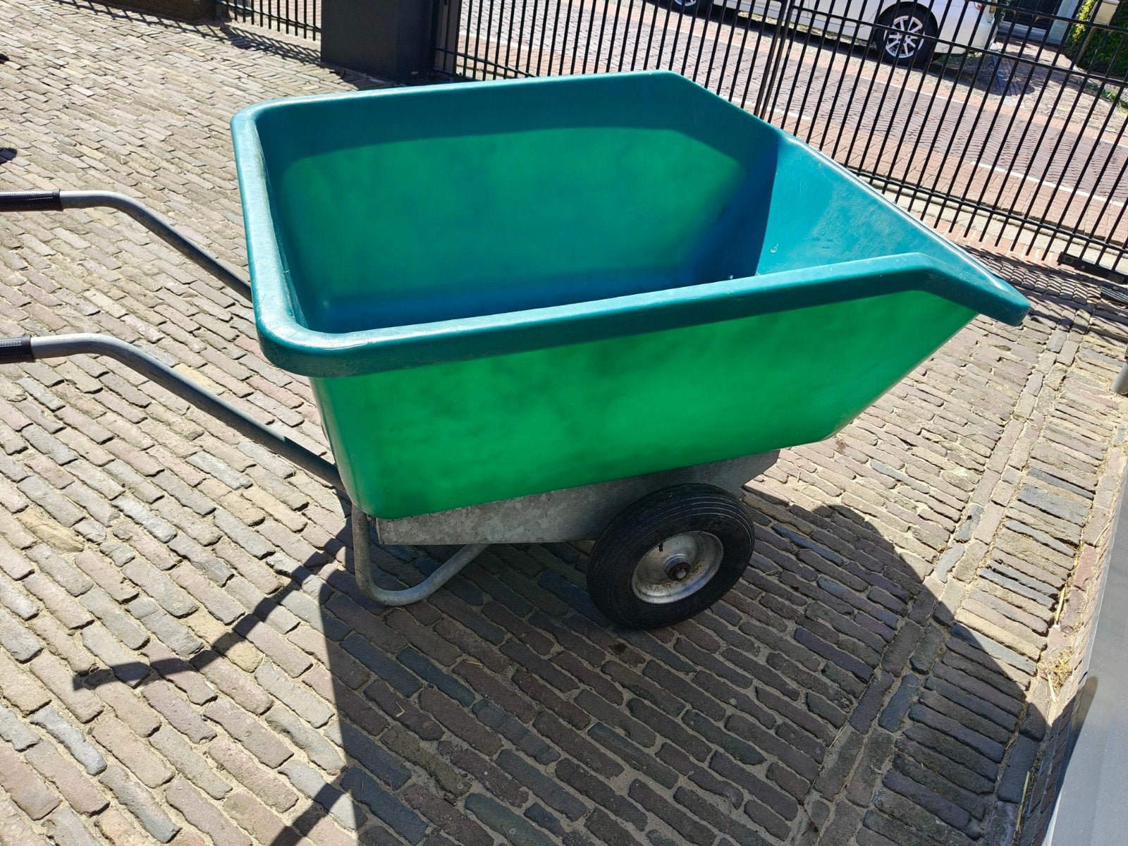 Kruiwagen, kantelbare bak 500 L, tweewielig, Mestkruiwagen,, Ophalen of Verzenden