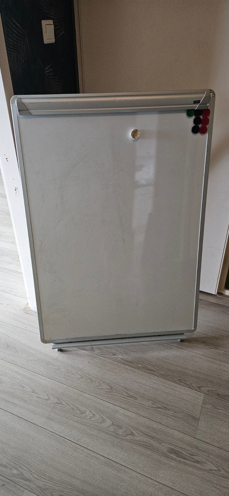 White board 106x75 verstelbaar, Ophalen, Gebruikt, Whiteboard