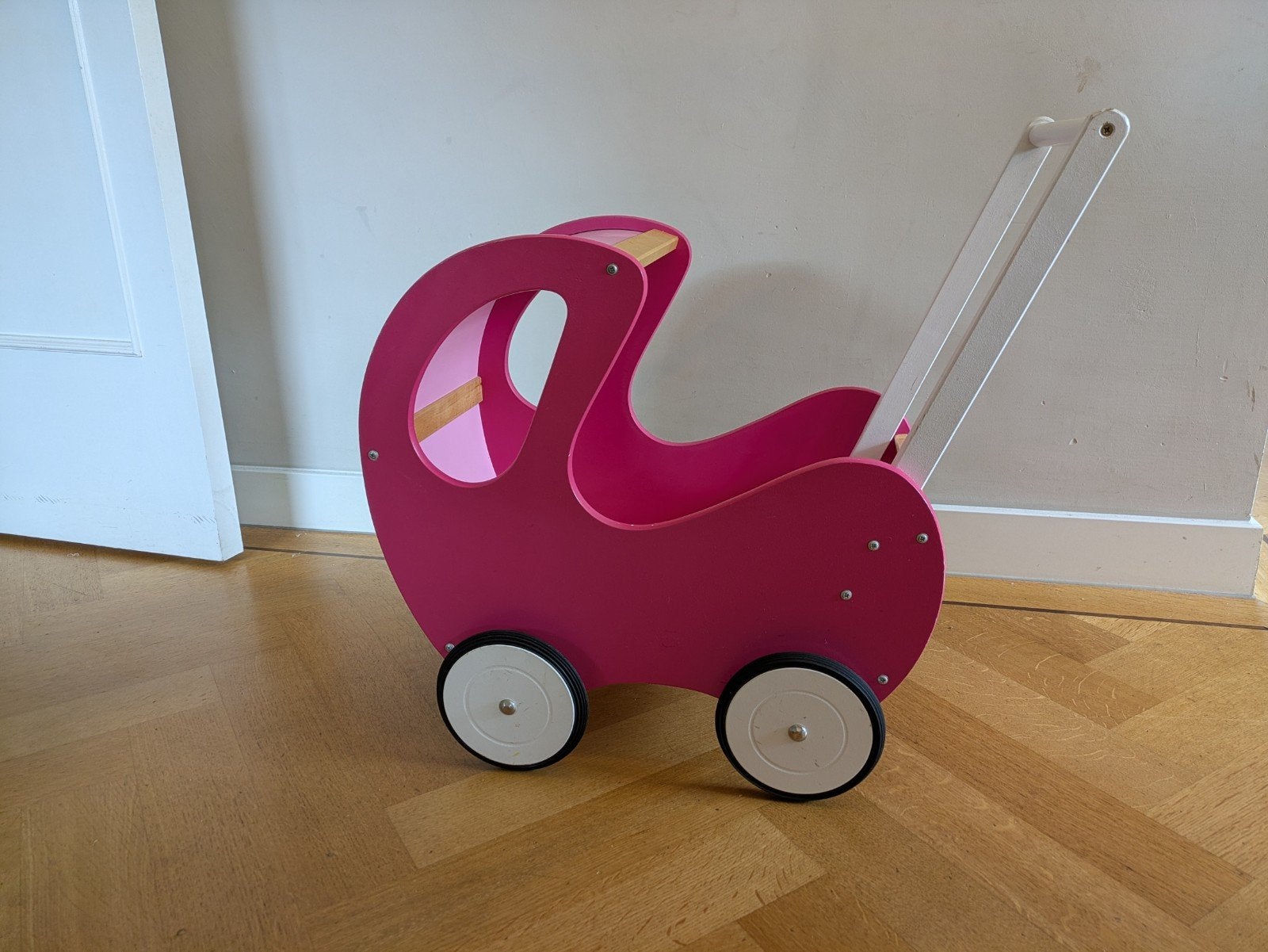 Roze houten poppenwagen/kinderwagen, Kinderen en Baby's, Ophalen, Gebruikt