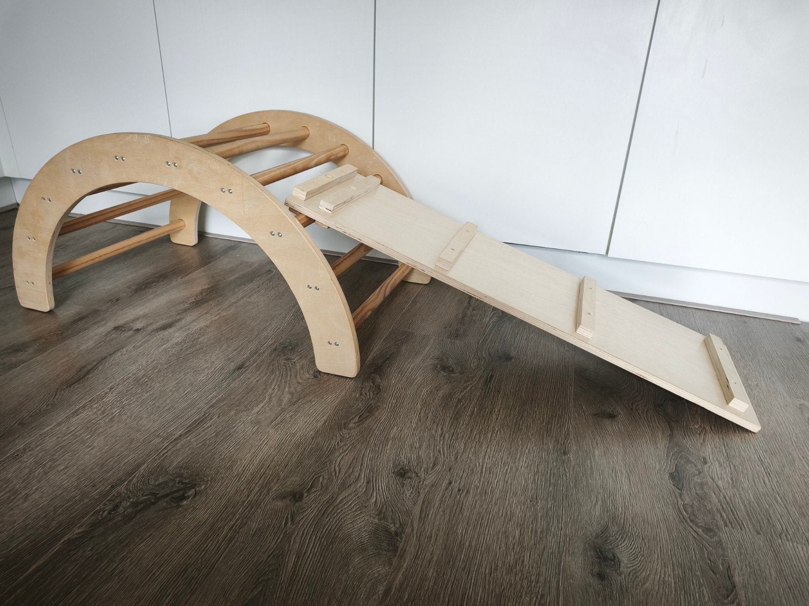 Houten klimrek met klimplank baby/peuter/kind, Kinderen en Baby's, Speelgoed | Houten speelgoed, Ophalen, Zo goed als nieuw, Overige typen