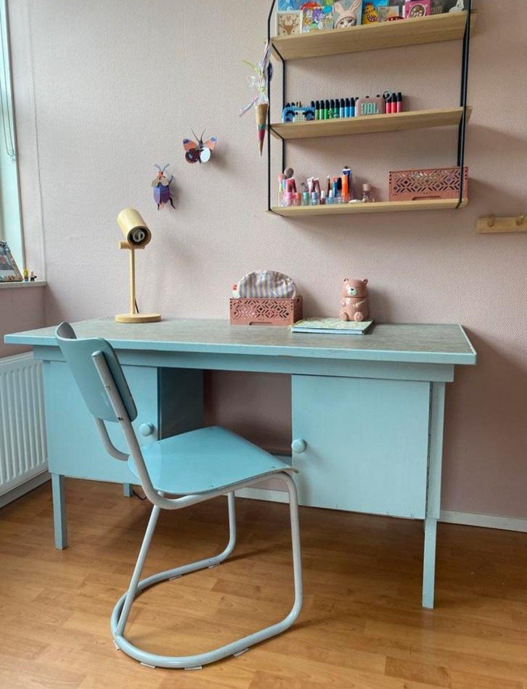 Vintage Retro bureau met opbergruimte - Lichtblauw, Huis en Inrichting, Bureaus, Ophalen, Met lades, Gebruikt, Hout