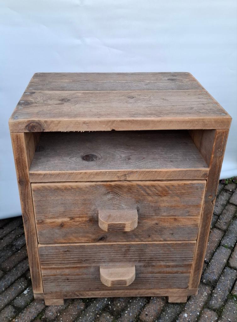 -Nieuw landelijke steigerhouten nachtkastje, Huis en Inrichting, Slaapkamer | Nachtkastjes, Ophalen of Verzenden, Minder dan 45 cm