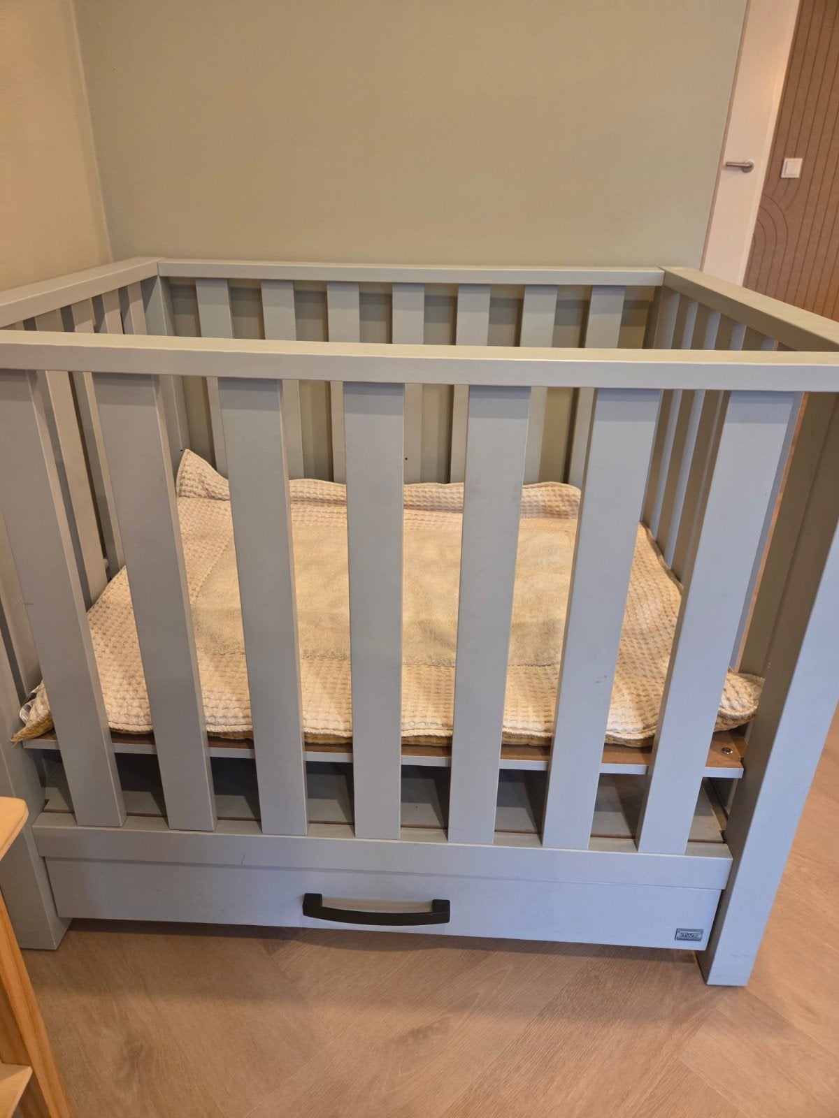 Kinderbox TWF met Koeka boxkleed - 102x80x86cm, Ophalen