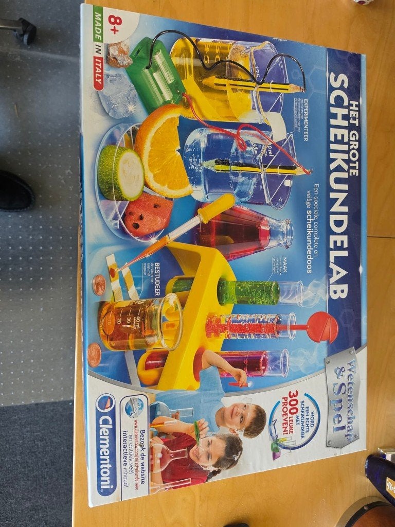 Clementoni Het Grote Scheikundelab experimenteerdoos, Ophalen, Gebruikt