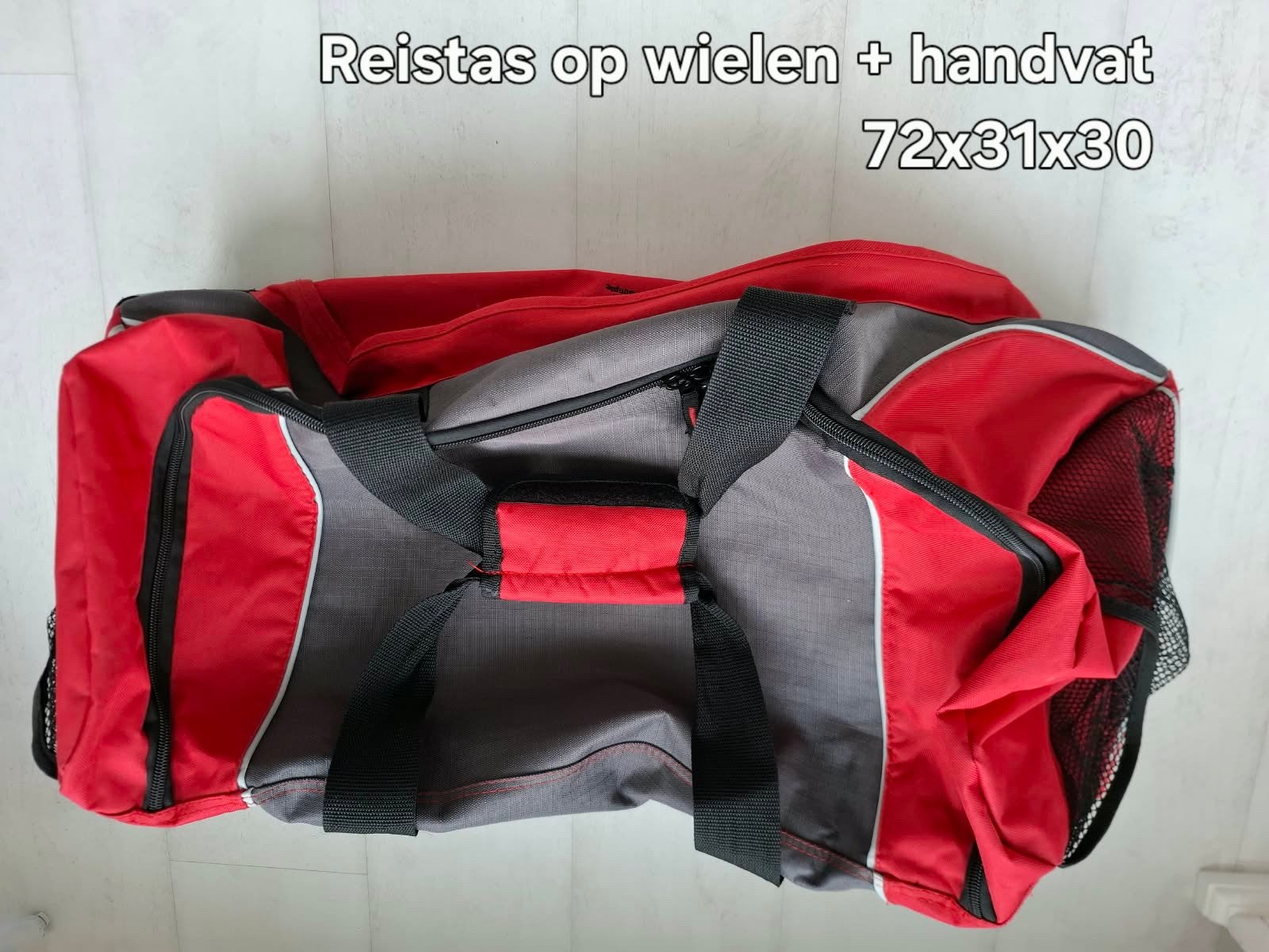 Reistas op wielen, Ophalen of Verzenden, Zo goed als nieuw, Rood, 30 cm of meer