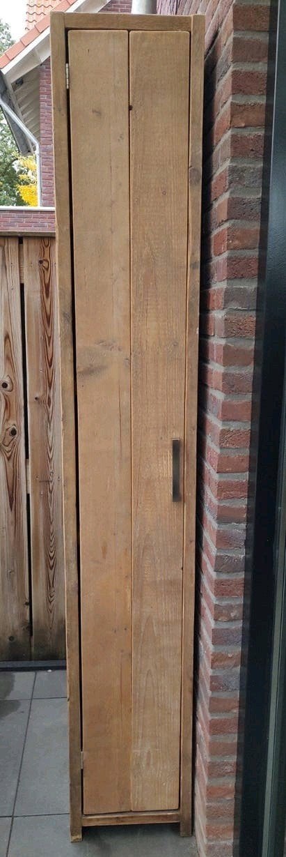 Houten kast met planken - voor buiten, badkamer of garage, Ophalen, Gebruikt
