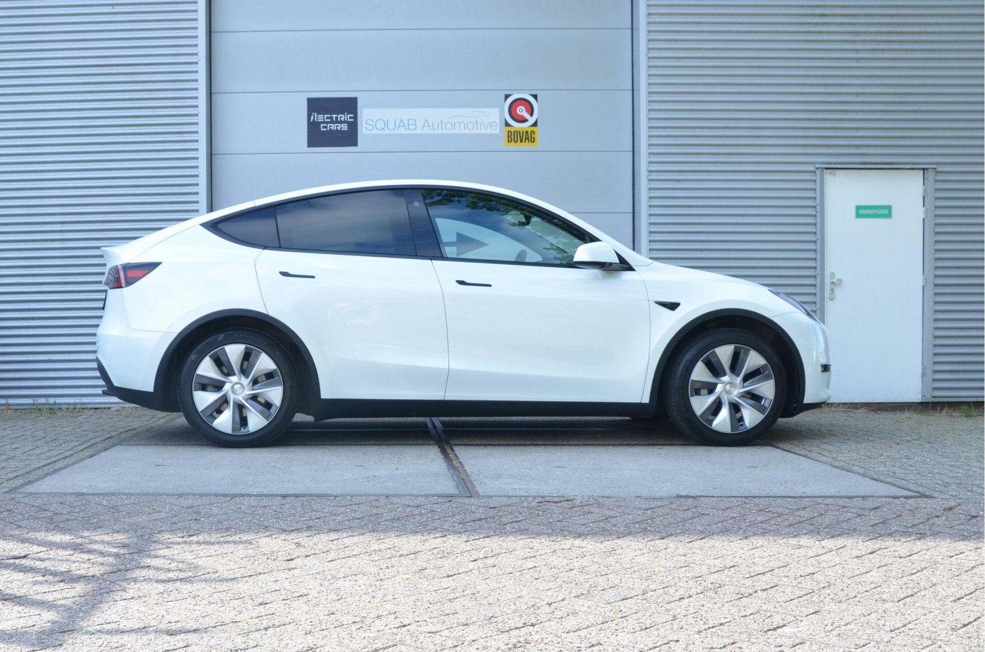 Foto 8 van Tesla Model Y RWD 58 kWh AutoPilot3.0 Ryzen (bj 2024)