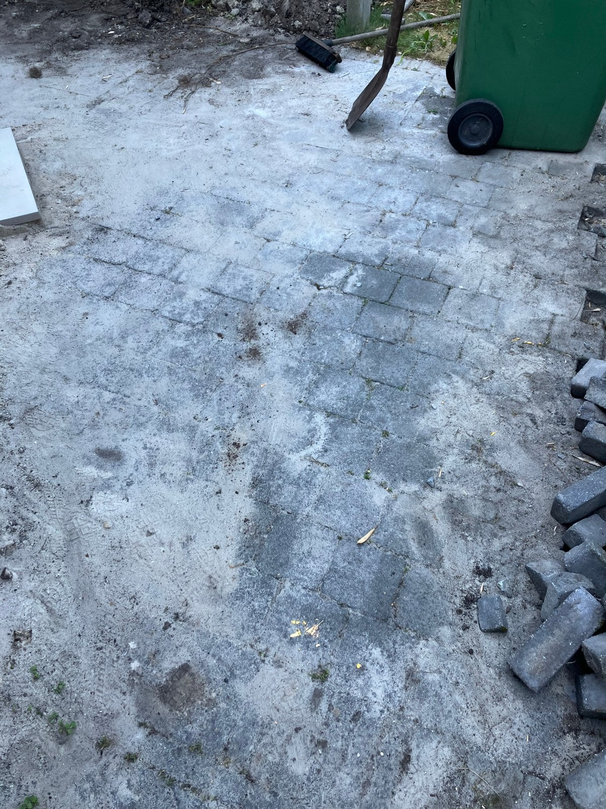 Antraciet betonklinkers 10x10 cm en waalformaat, getrommeld, Tuin en Terras, Ophalen, Gebruikt, Klinkers, 5 tot 10 m²