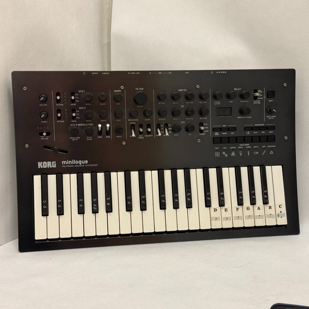 Korg Minilogue Polyphonic Analogue Synthesizer, Korg, Zo goed als nieuw, https://www.korg.com/nl/contact/, 15-12, Shimotakaido 1-chome, Suginami-ku, Tokyo 168-0073, Japan