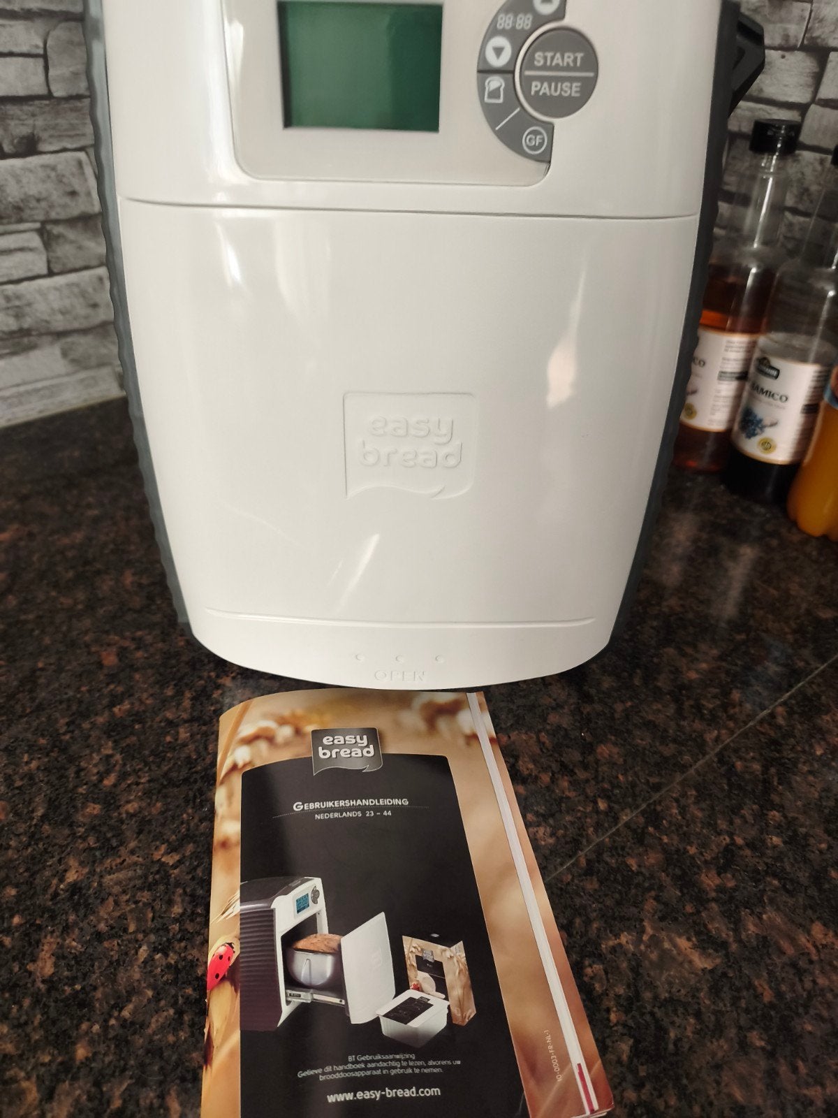Easy Bread Broodbakmachine, Witgoed en Apparatuur, Broodbakmachines, Met timer, 800 tot 1200 gram deeg, Ophalen of Verzenden, Zo goed als nieuw