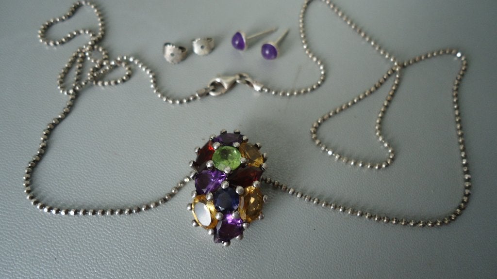 Zilveren ketting en oorbellen met edelstenen Amethist, Overige kleuren, Ophalen of Verzenden, Zo goed als nieuw, Met edelsteen