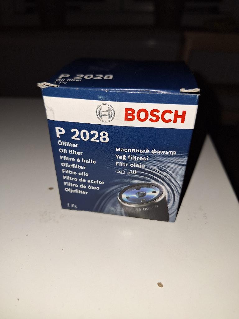 Bosch P2028 en MANN W 712/83 oliefilter, Ophalen of Verzenden, Nieuw, Opel