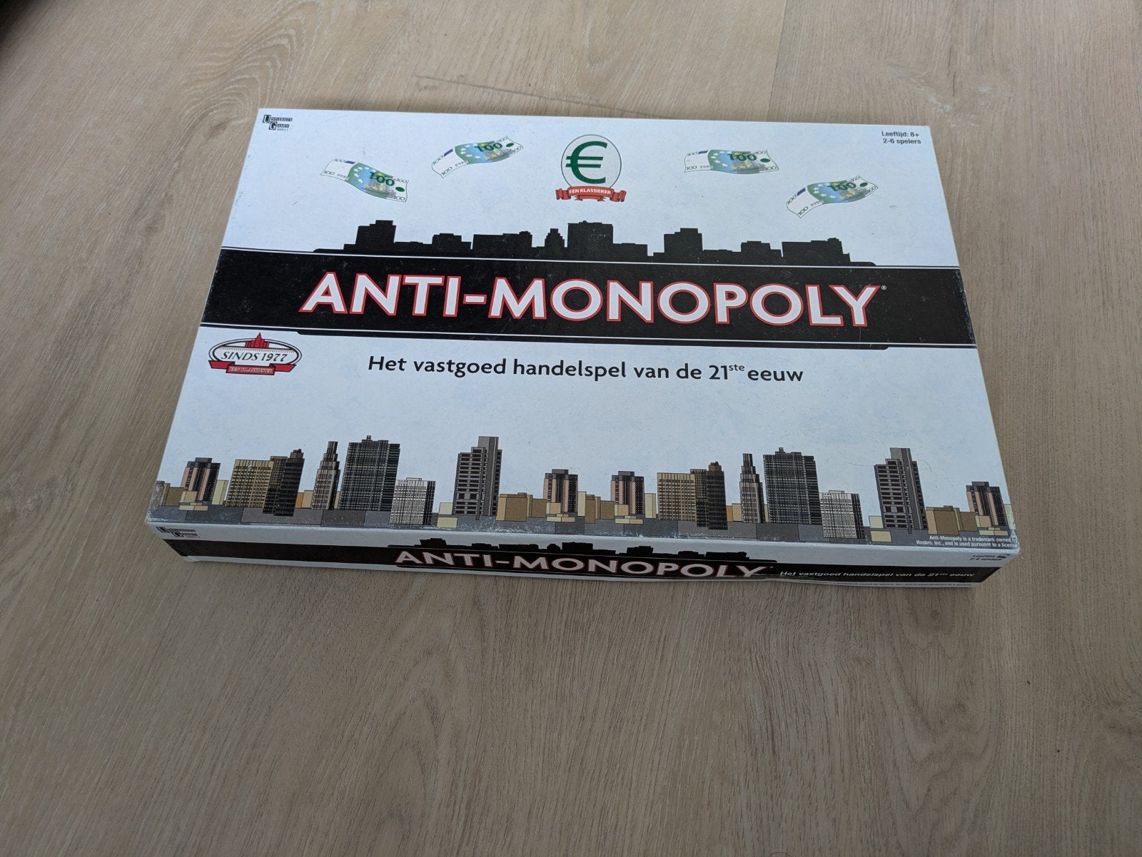 Te Koop Anti-Monopoly: Het vastgoed handelsspel van de 21e e, Vijf spelers of meer, Ophalen of Verzenden, Zo goed als nieuw, University Games