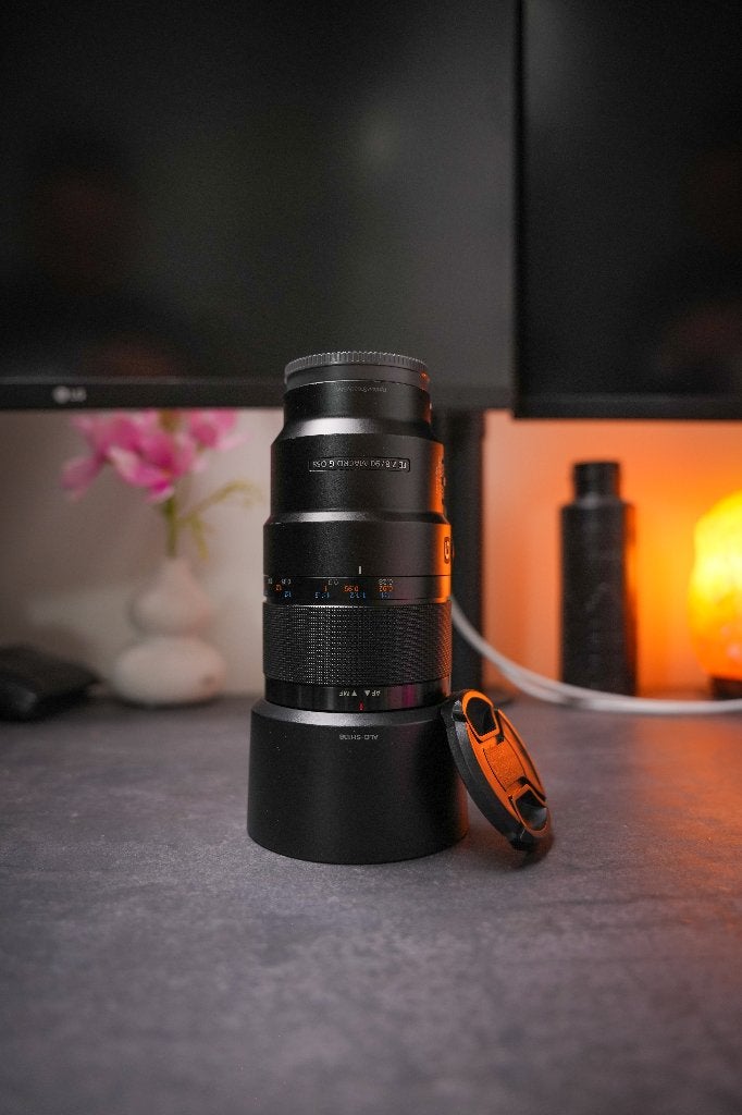Sony 90mm Macro Lens (SEL90M28G), Ophalen of Verzenden, Zo goed als nieuw, Macrolens