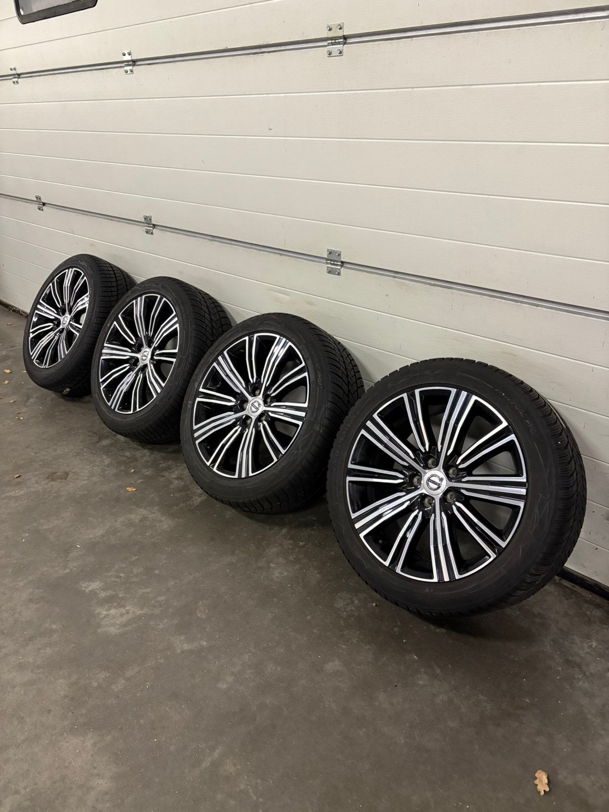 Volvo V60 S60 18 inch velgen winterbanden Vredestein 7,5 mm!