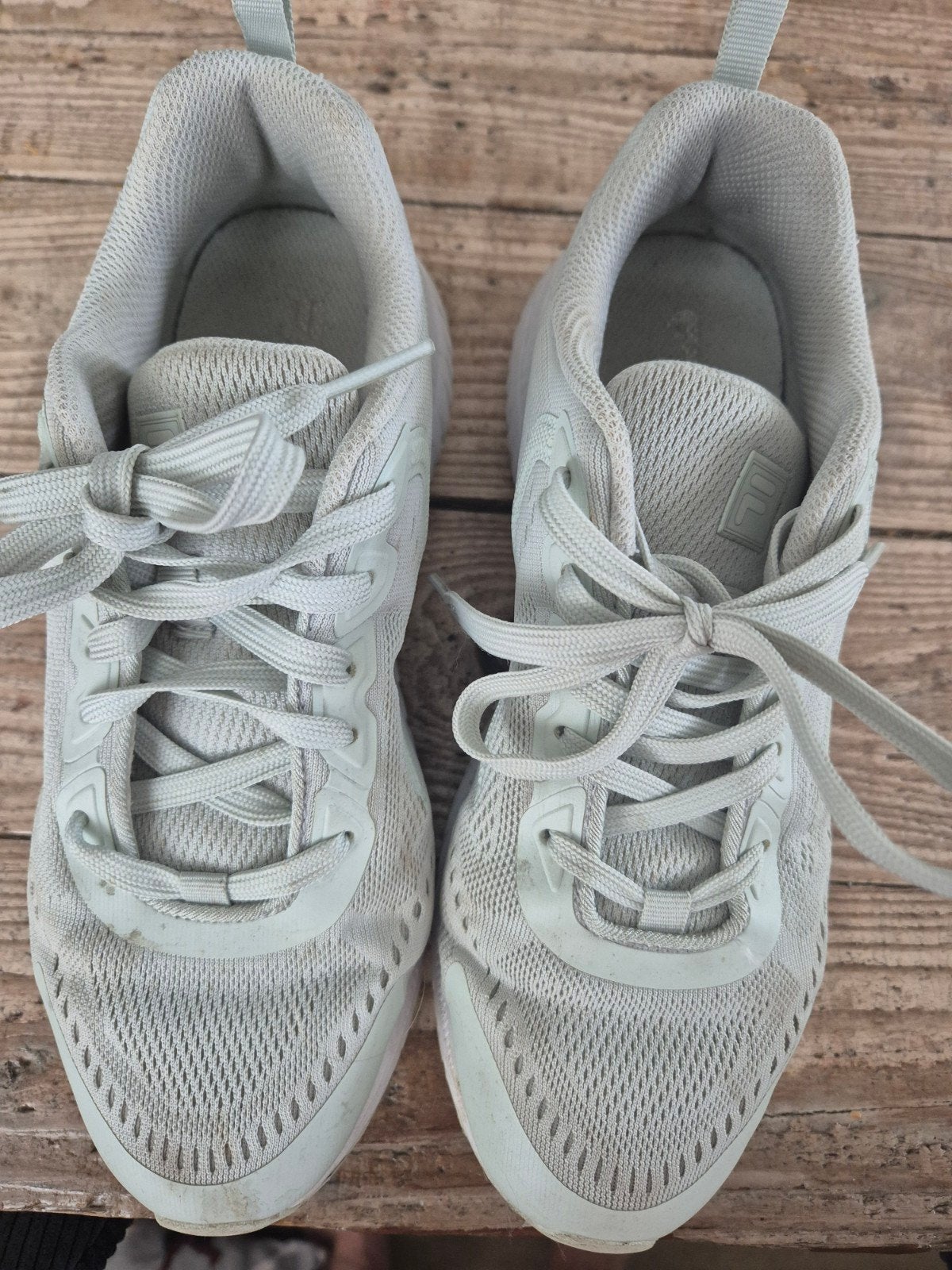Fila sneakers maat 39 half- Zo goed als nieuw, Overige kleuren, Ophalen of Verzenden, Fila, Sneakers of Gympen