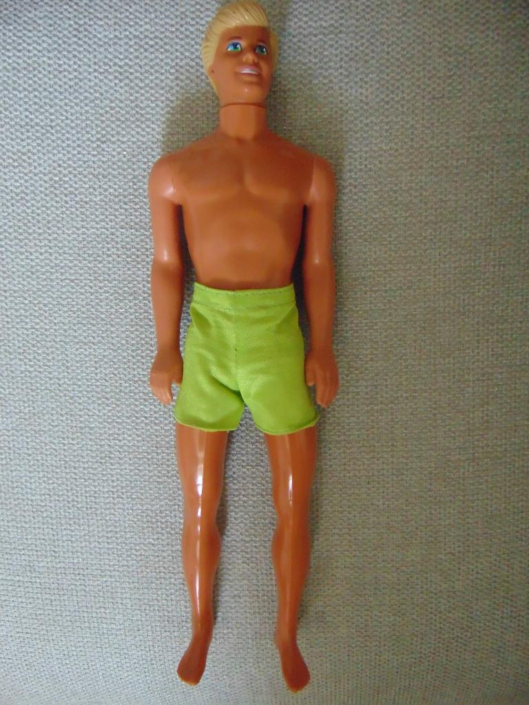 Sun Sensation Ken pop vriend van Barbie, Verzamelen, Poppen, Ophalen of Verzenden, Gebruikt, Pop