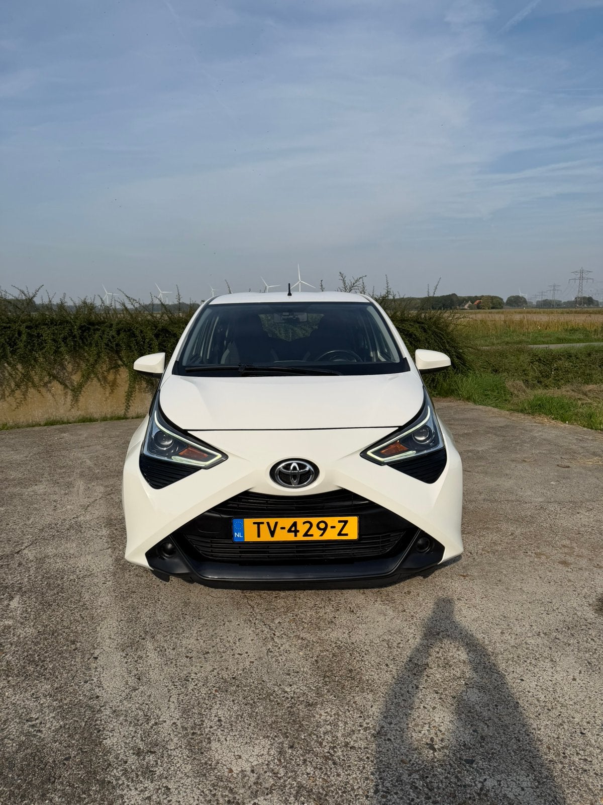 Foto 14 van Toyota Aygo 1.0 Vvt-i X-Play 5D 2018 Wit camera