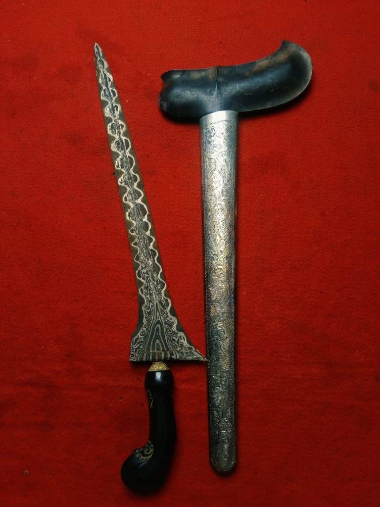 Keris Tilam Upih Triwarna Batu Lapak Dadung Muntir SVF05, Antiek en Kunst, Wapen, Verzenden, Overige materialen, Indonesië