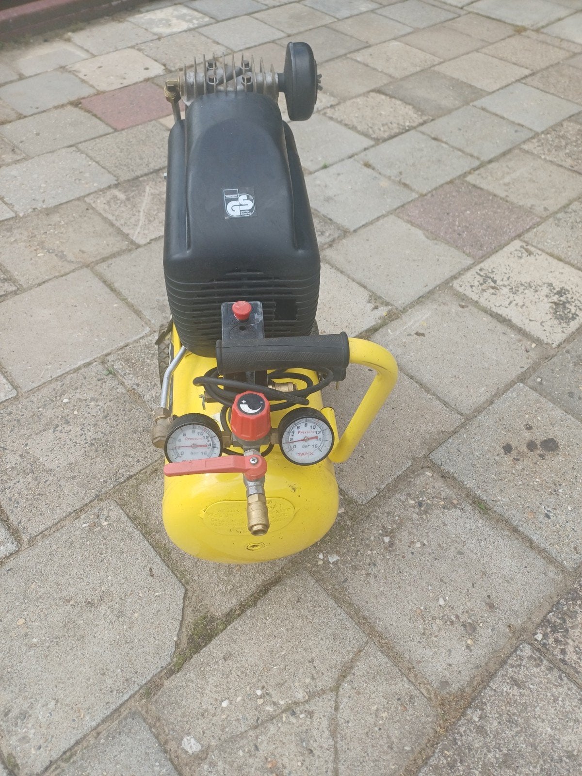 Stanley compressor, Minder dan 25 liter, Ophalen of Verzenden, Minder dan 200 liter/min