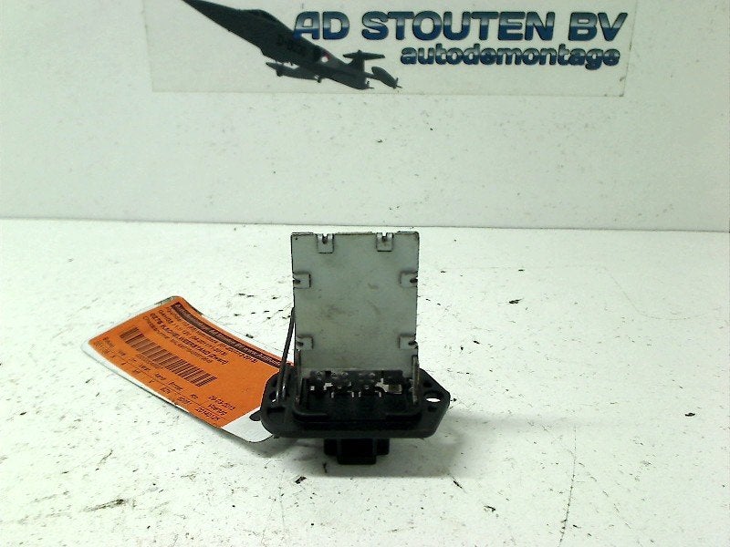 Kachelweerstand Hyundai i10 (F5) (2011-04/2013-12), Hyundai Motor Deutschland GmbH, Gebruikt, Hyundai, Kaiserleipromenade 5, Offenbach am Main 63067, , Duitsland
