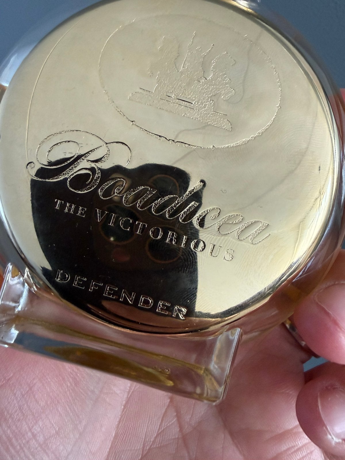 Boadicea the victorious defender parfum niche parfum 100ml, Ophalen of Verzenden, Zo goed als nieuw