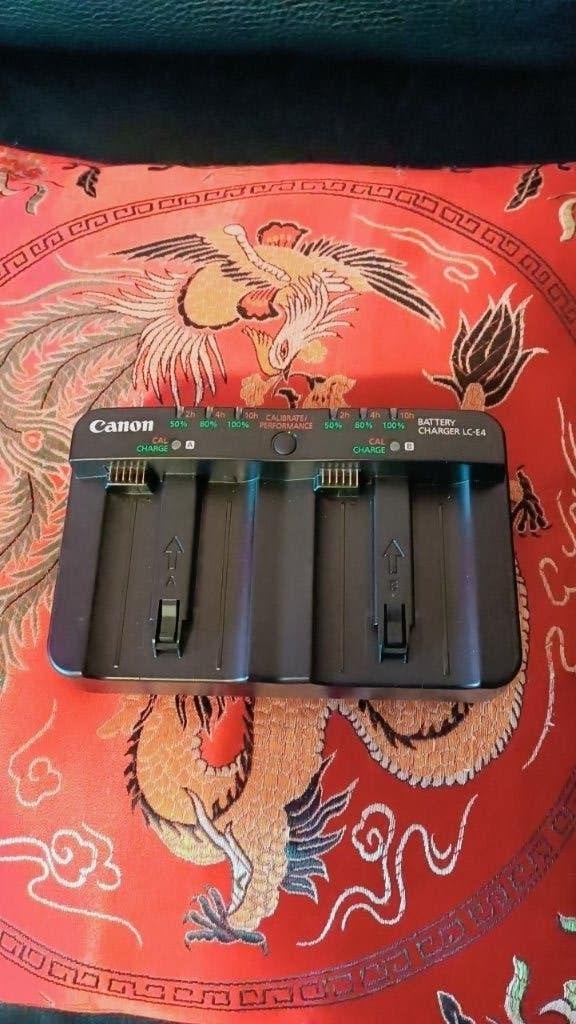 Canon LC-E4 Lader Charger for LP-E4 1DX 1D IV 1D III etc, Audio, Tv en Foto, Canon, Canon, Zo goed als nieuw, Canon