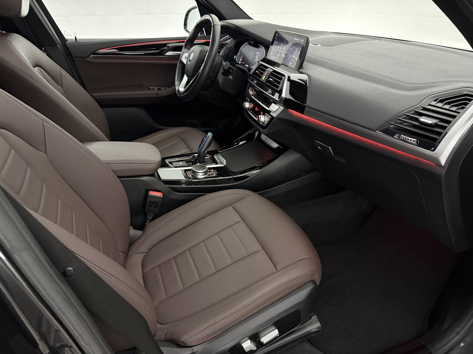 Foto 43 van BMW iX3 Executive 80 kWh | Snelladen | SOH 91% | Pano | Came