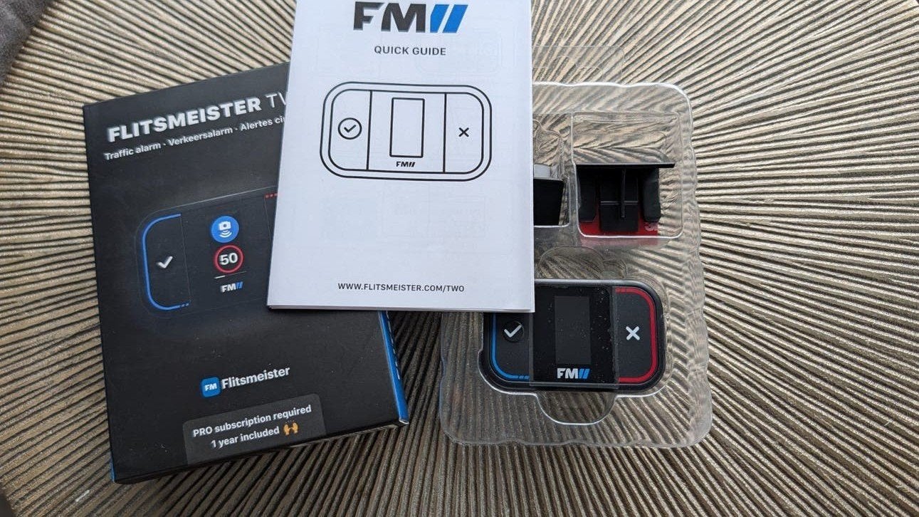 Flitsmeister TWO - Verkeersalarm en flitsmelder, Auto diversen, Ophalen of Verzenden, Zo goed als nieuw