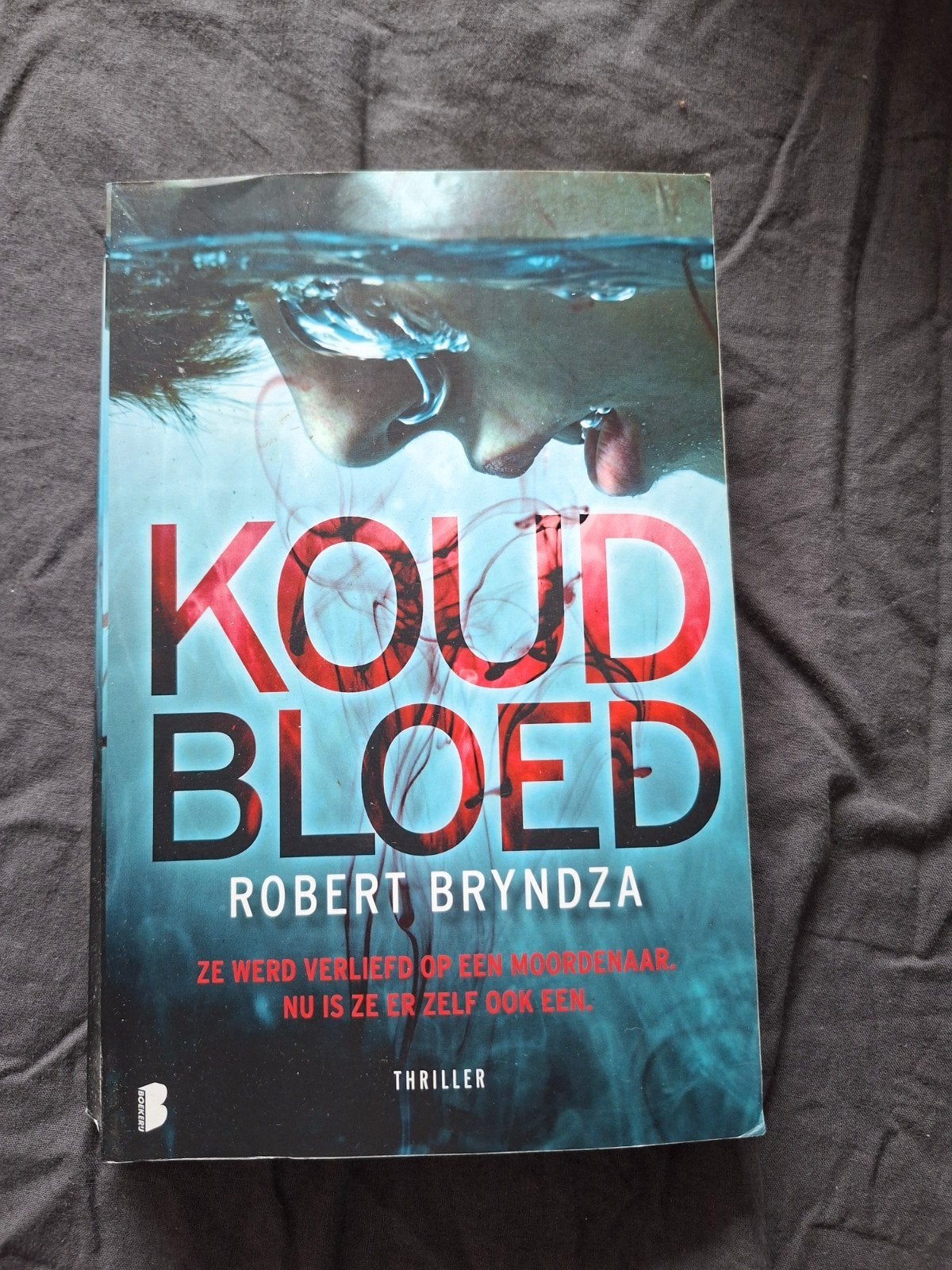 Koud Bloed - Robert Bryndza (Thriller), Boeken, Thrillers, Gelezen, Europa overig, Ophalen of Verzenden