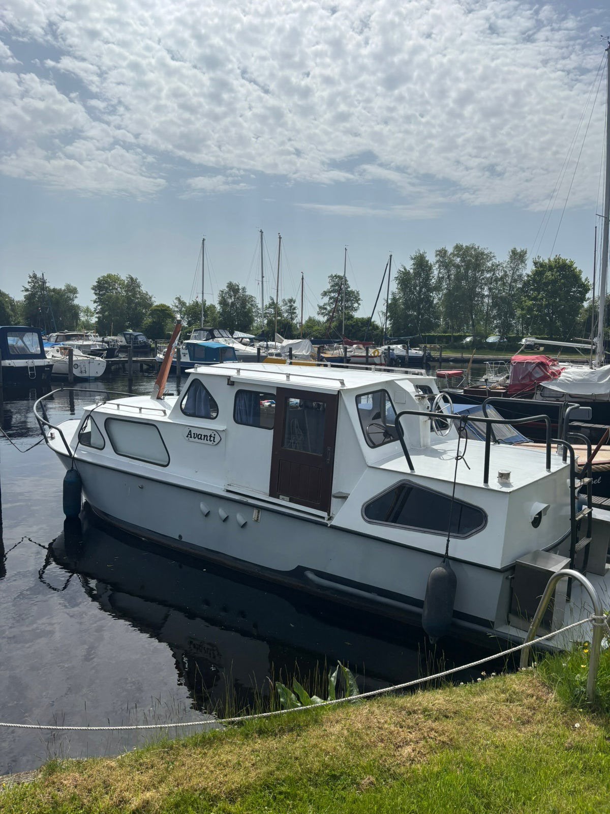 Motorkruiser 8,5m x 3m vaarklaar (ruil), Watersport en Boten, Gebruikt, Binnenboordmotor, Diesel, Kruiser