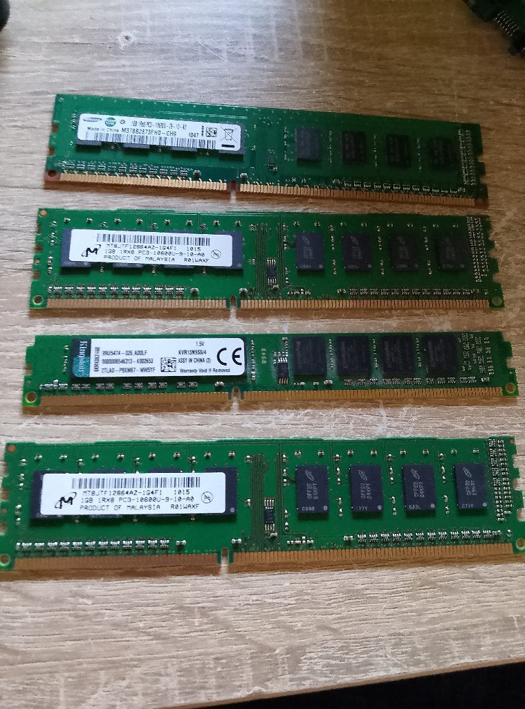 DDR3 RAM – 1GB, Computers en Software, RAM geheugen, Ophalen of Verzenden, DDR2, Desktop, Gebruikt